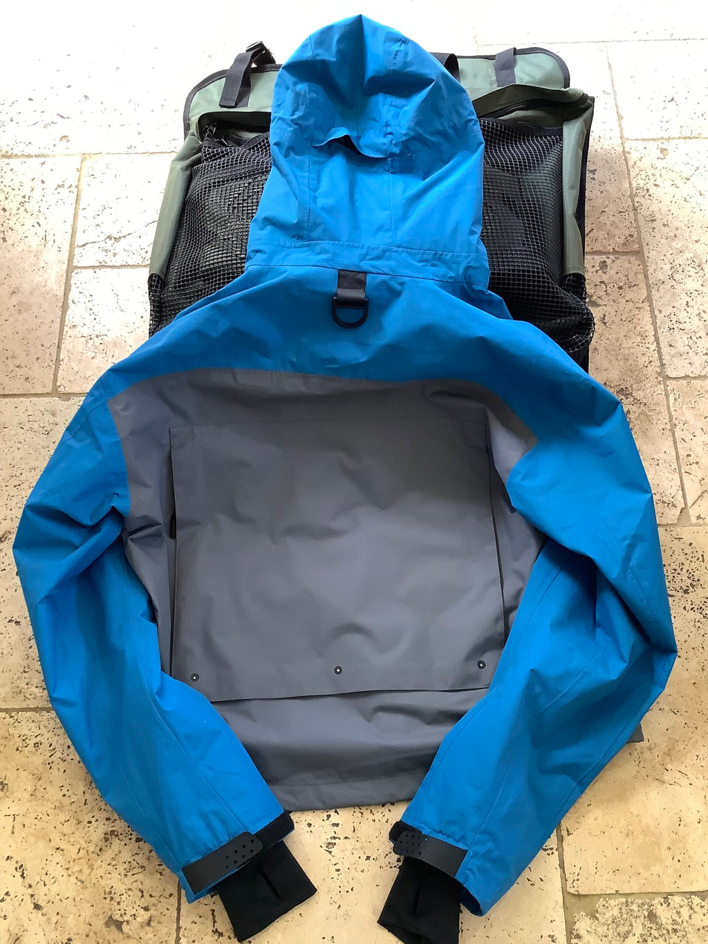 As New SCIERRA Large Chest Waders, Jacket, Boots Carrier