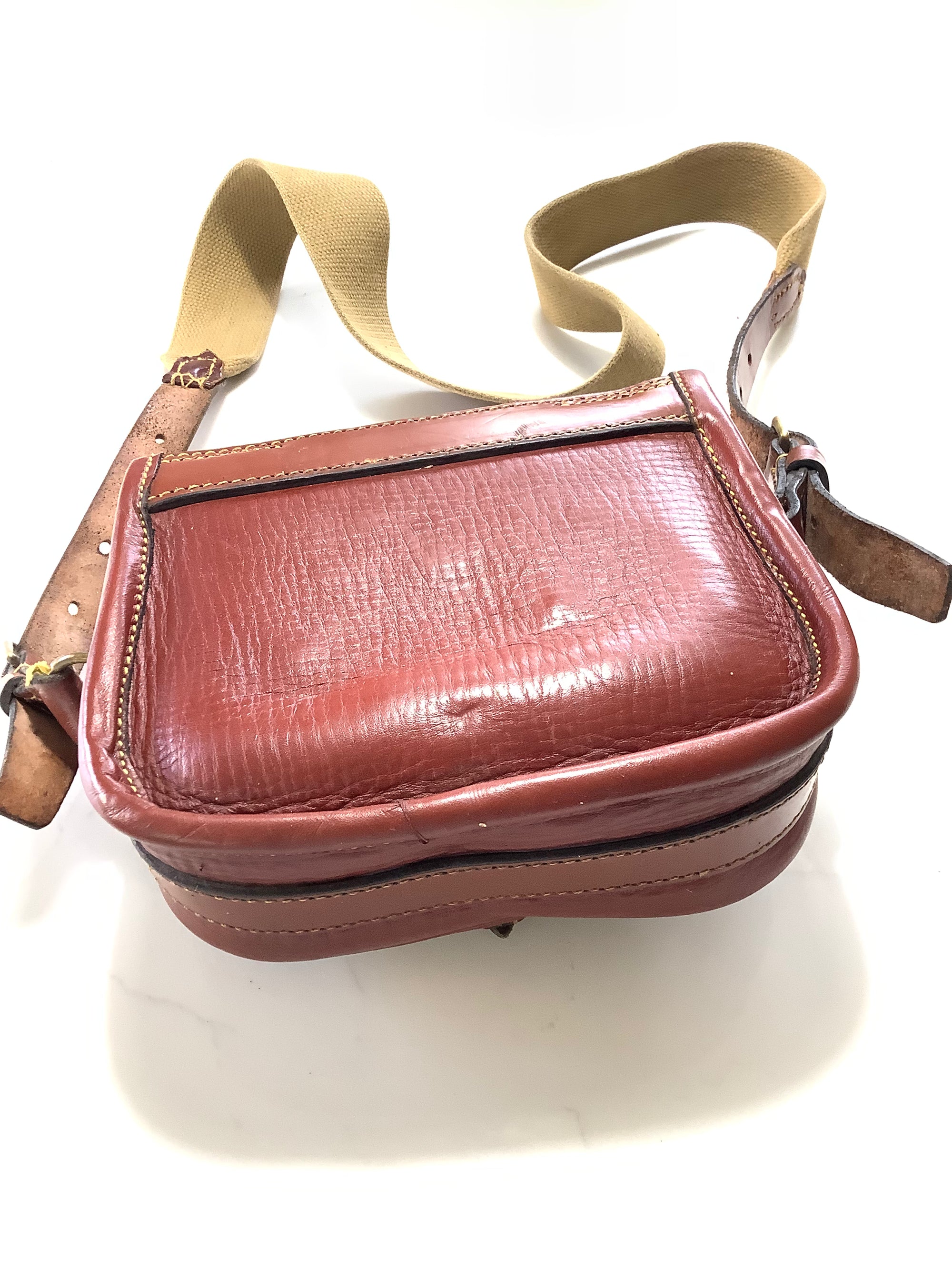HOLLAND & HOLLAND Best Quality Bridle Leather Cartridge Bag