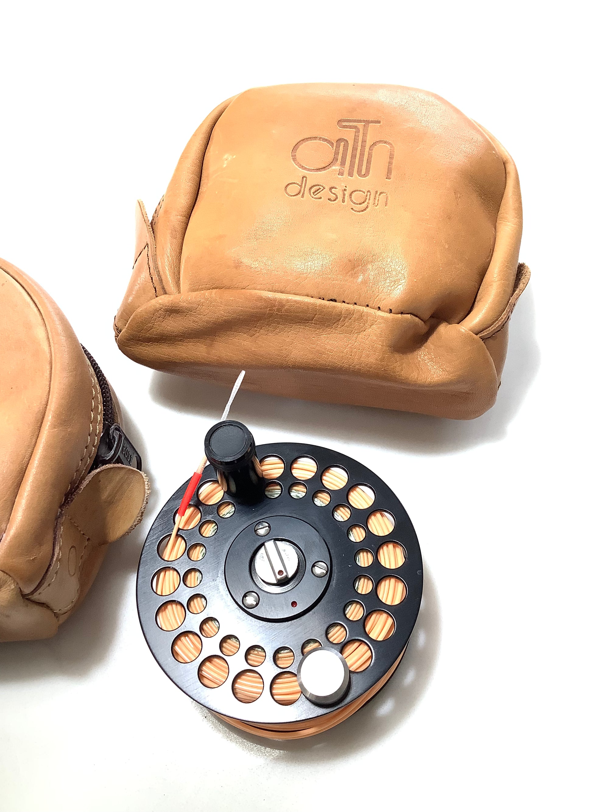 ARI T HART Rio Orbigo F2 Fly Reel Plus Spare Spool As New