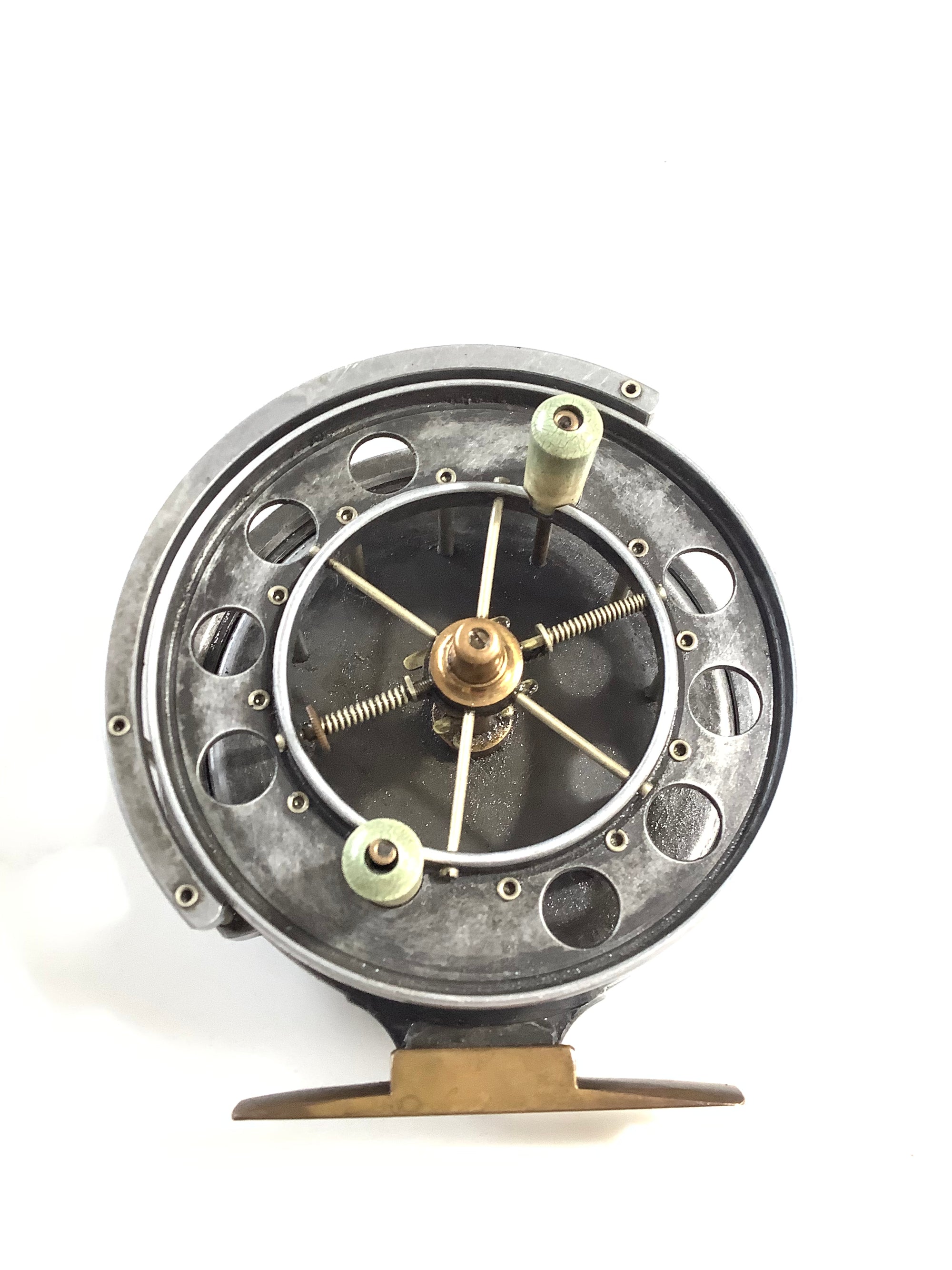 Allcock & Co 3 1/2” Ventilated Aerial Centrepin