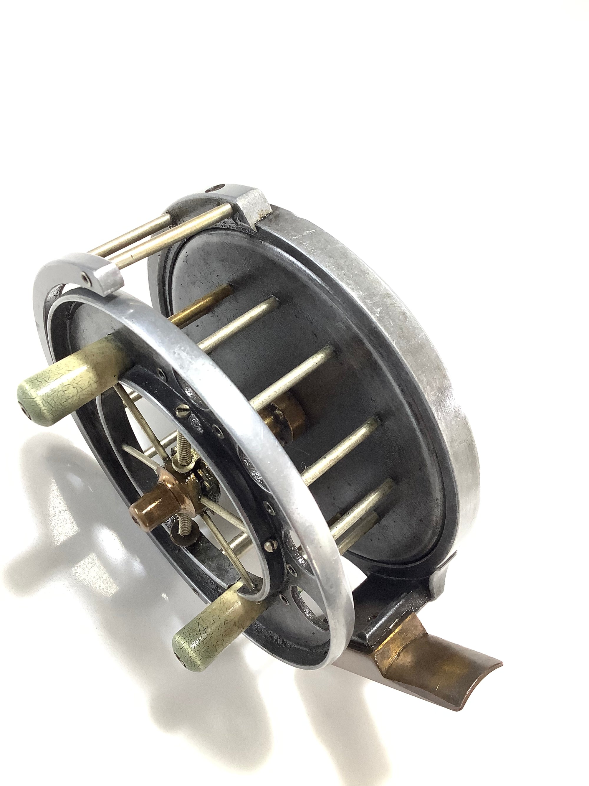 Allcock & Co 3 1/2” Ventilated Aerial Centrepin