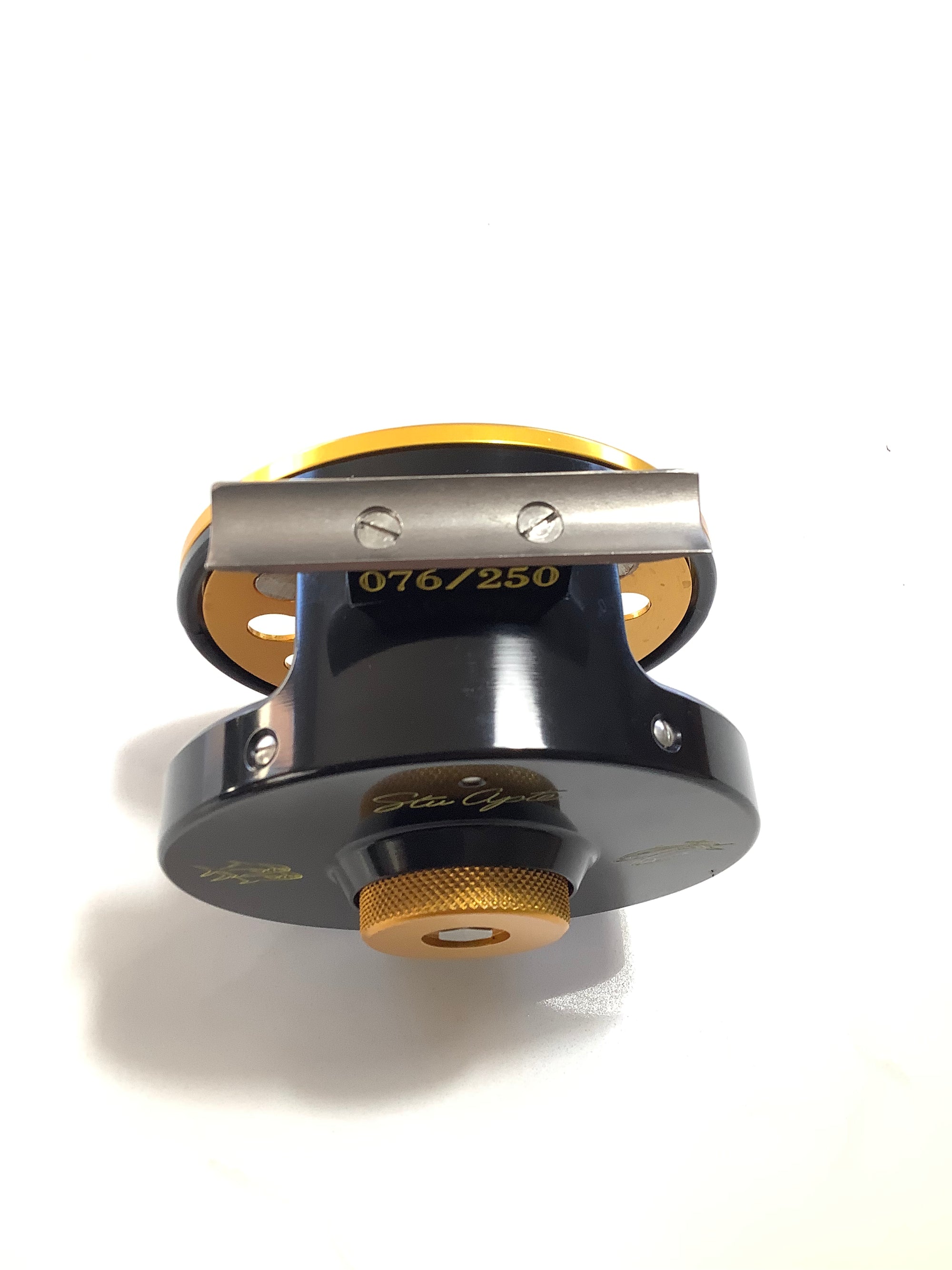 Rare Limited Edition Ari t Hart STU APTE Fly Reel