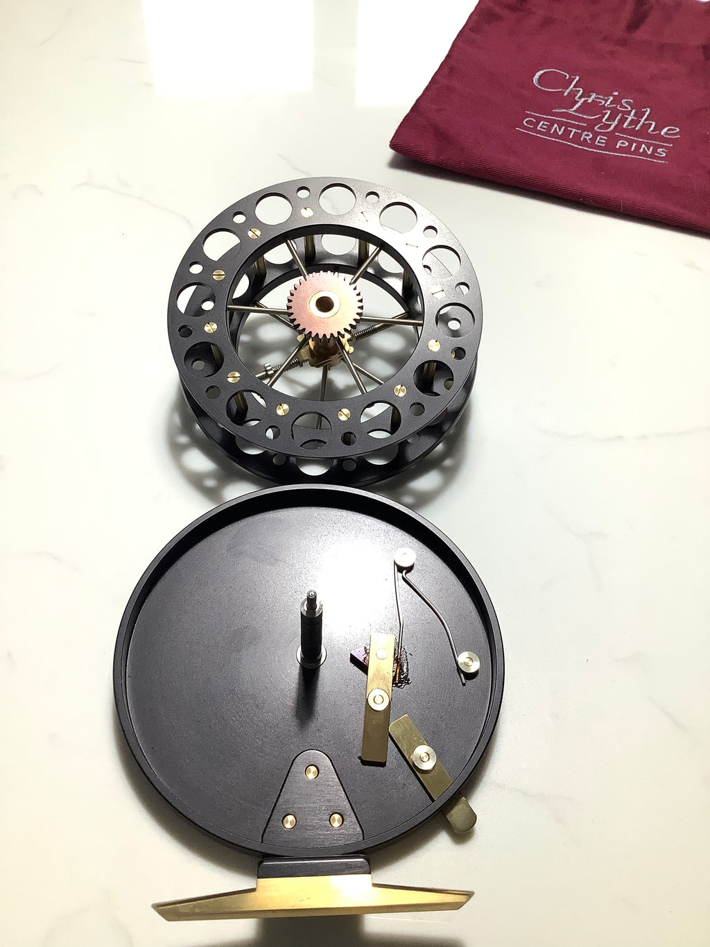 New unused Chris Lythe M.M SPECIAL Centrepin