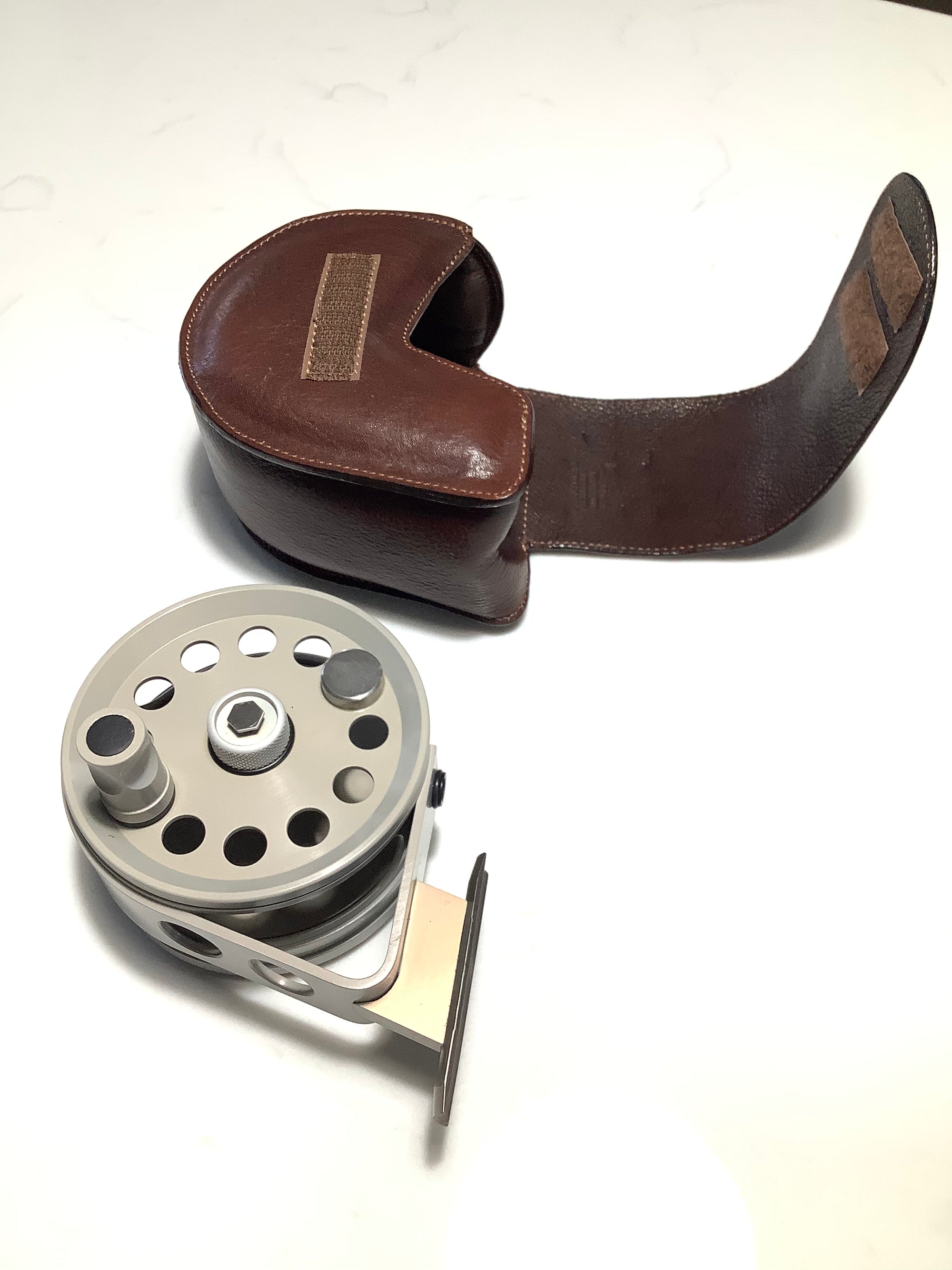 RARE Ari T Hart RAINBOW Opel Fly Reel