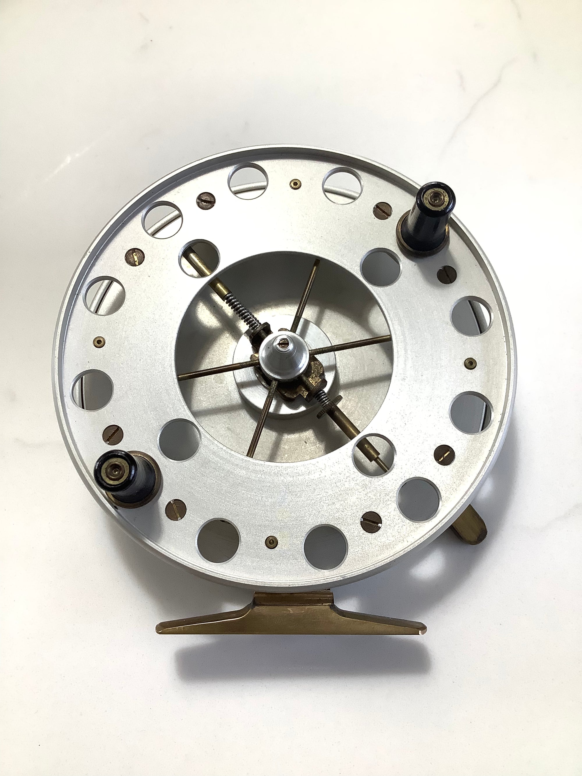 TERRY DANIELS Bench Made Centrepin