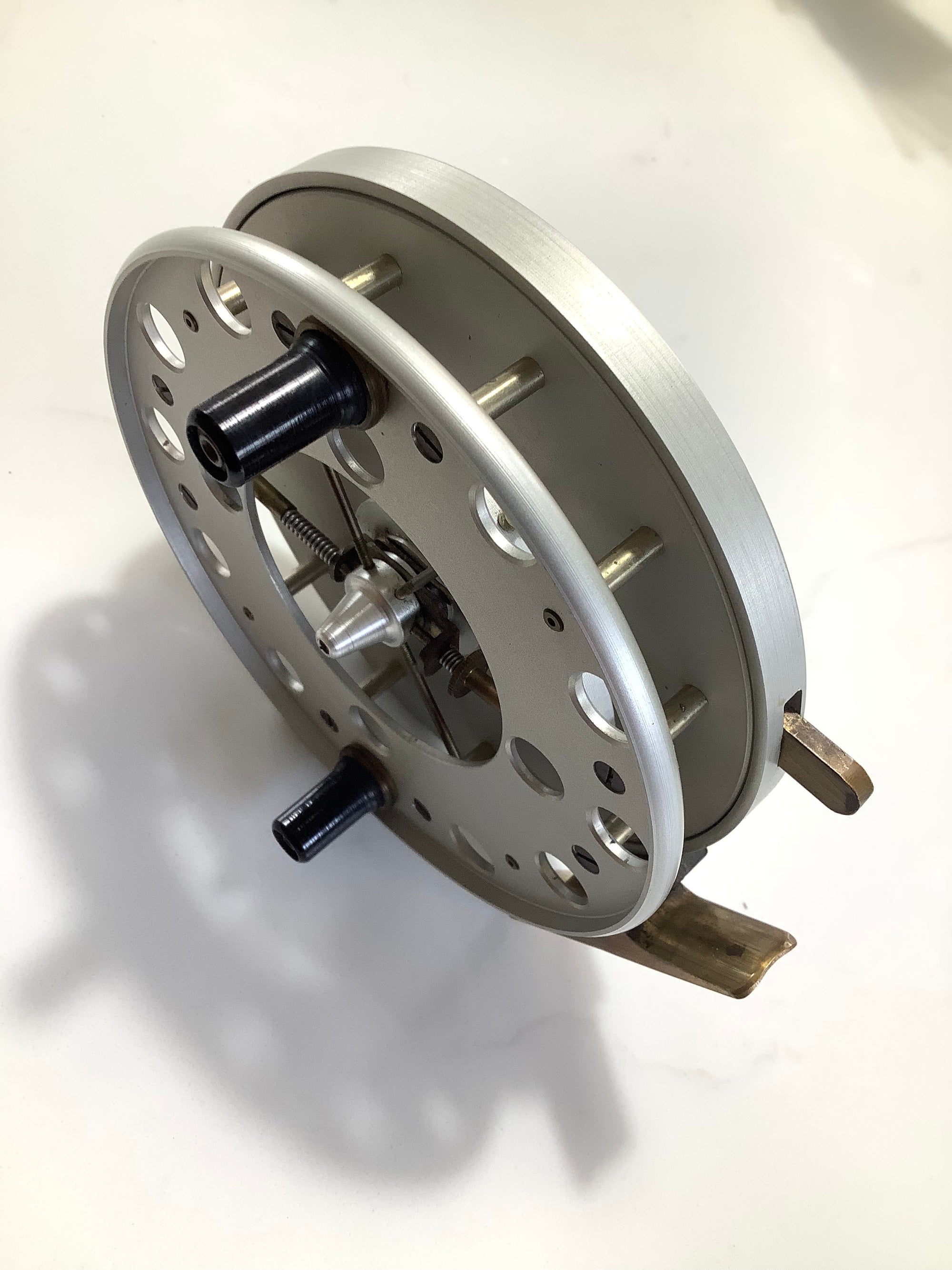 TERRY DANIELS Bench Made Centrepin