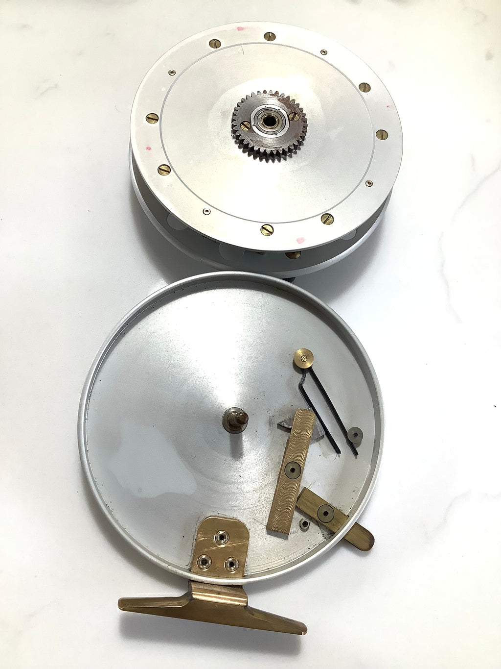 TERRY DANIELS Bench Made Centrepin