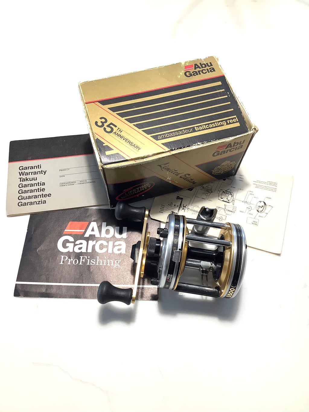 ABU ANNIVERSARY Limited Edition Ambassadeur Bait Caster