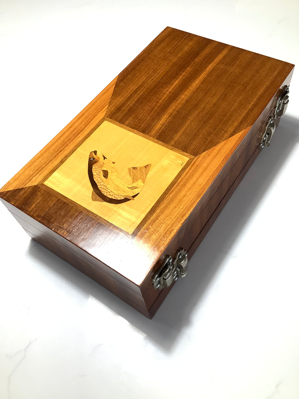 Hand Crafted Deluxe Fly Cabinet Case with Flies