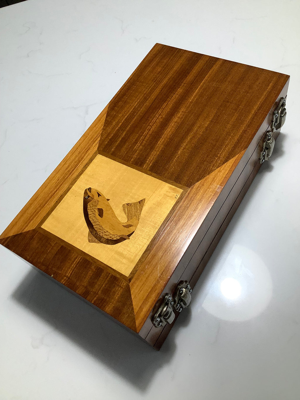 Hand Crafted Deluxe Fly Cabinet Case with Flies