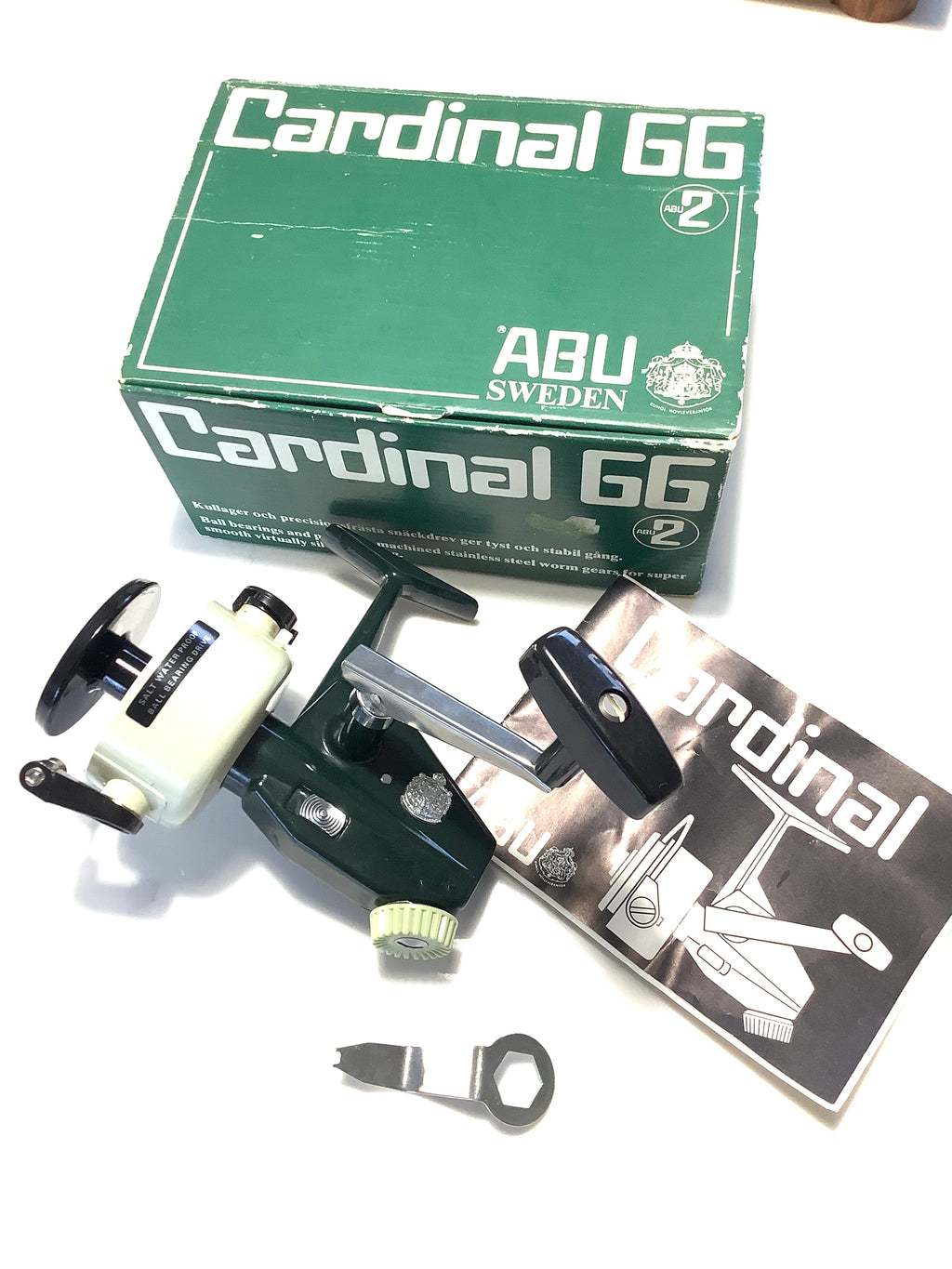 Mint ABU Cardinal 66 Boxed set