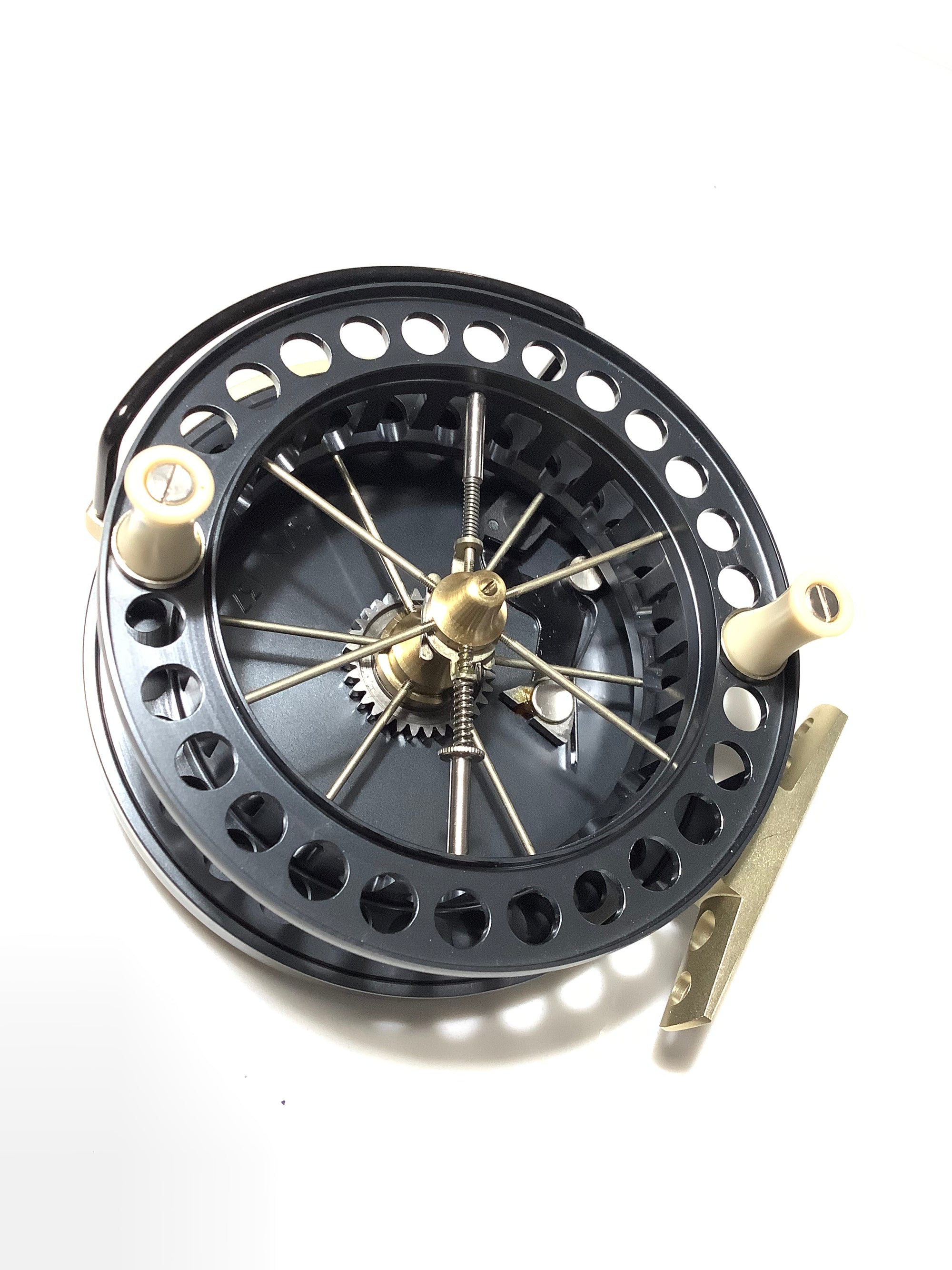 J.W.Young ATOM Centrepin