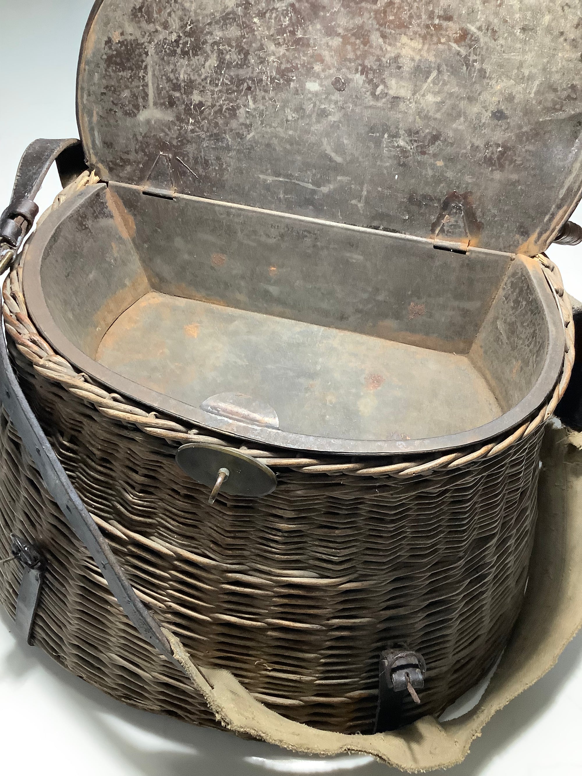 Very Scarce Antique PLATTS 1889 Creel