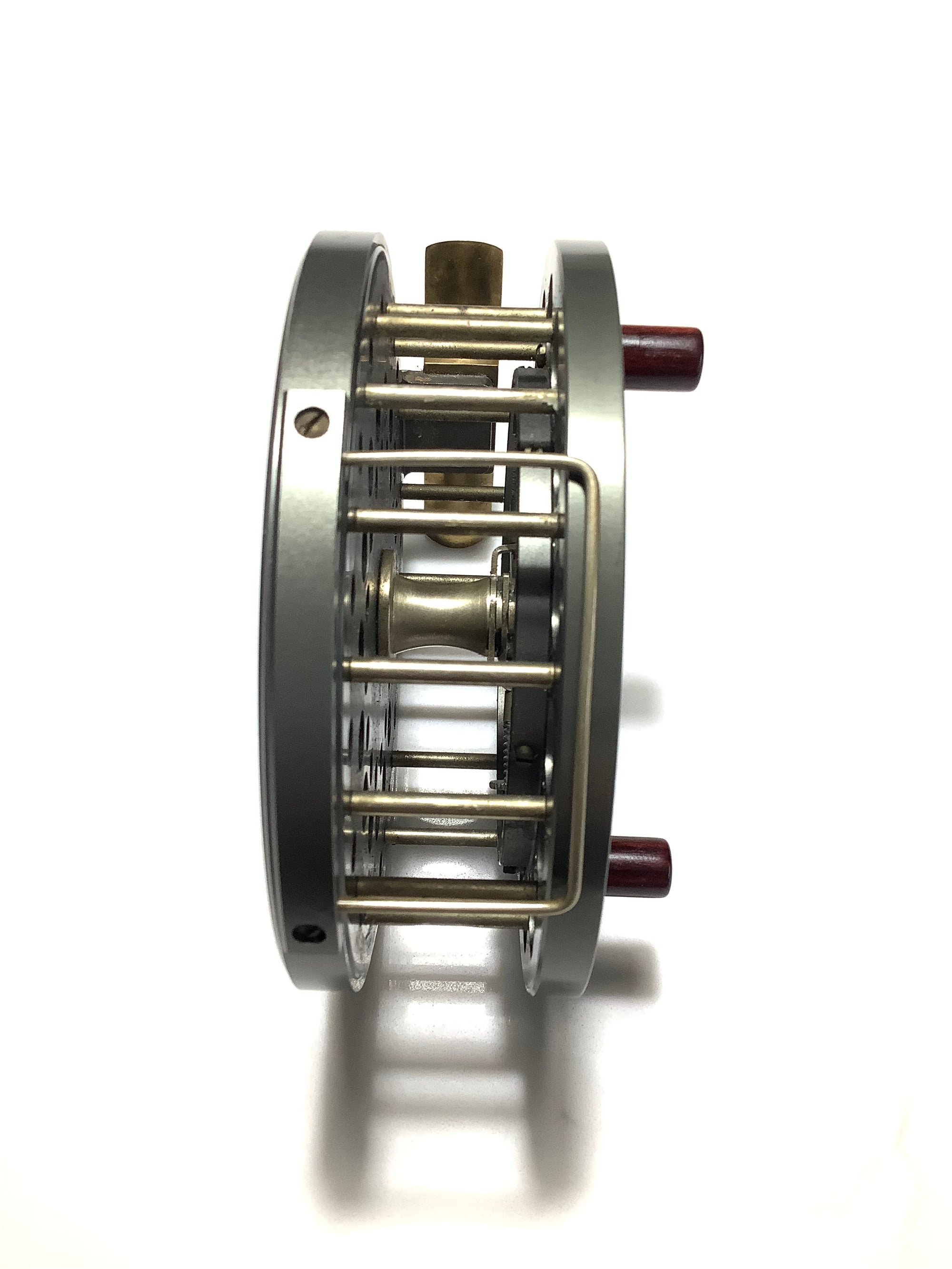 The BARBEL CATCHER Centrepin By Garry Mills