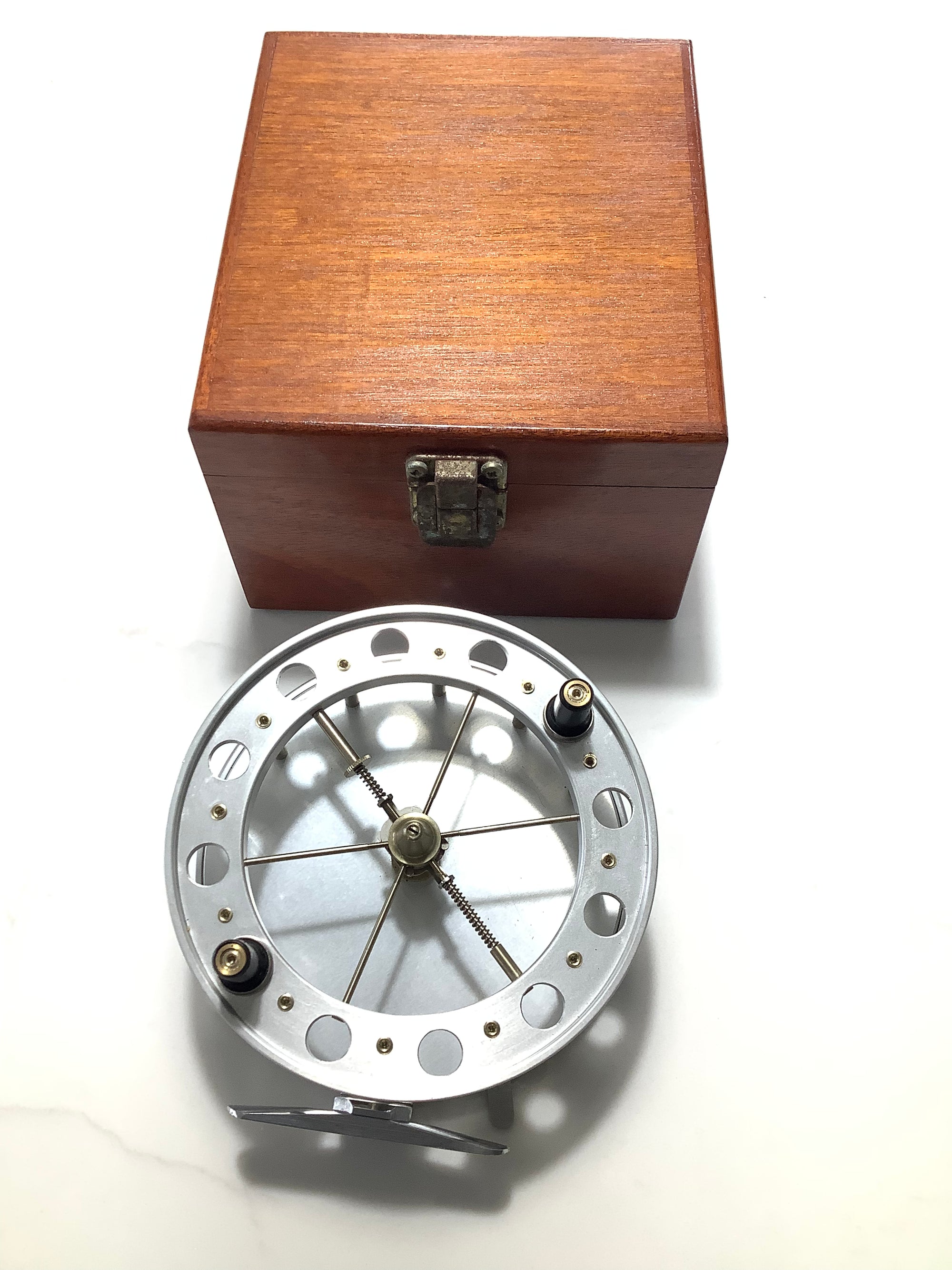 Fred Crouch Trupin Trotter Titanium 4 1/2’ Wide Drum Centrepin