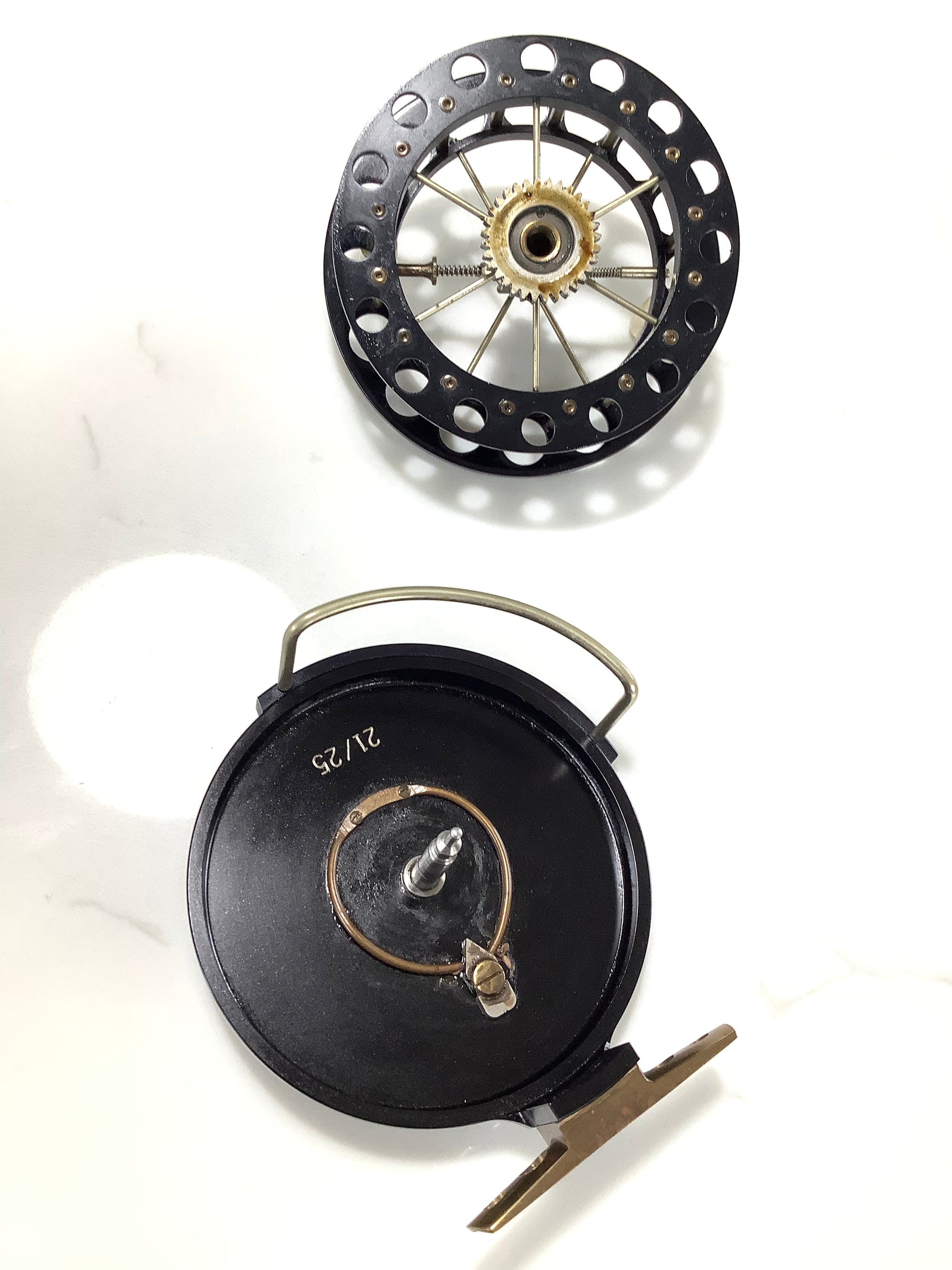 Garry Mills Redditch Perfection Centrepin