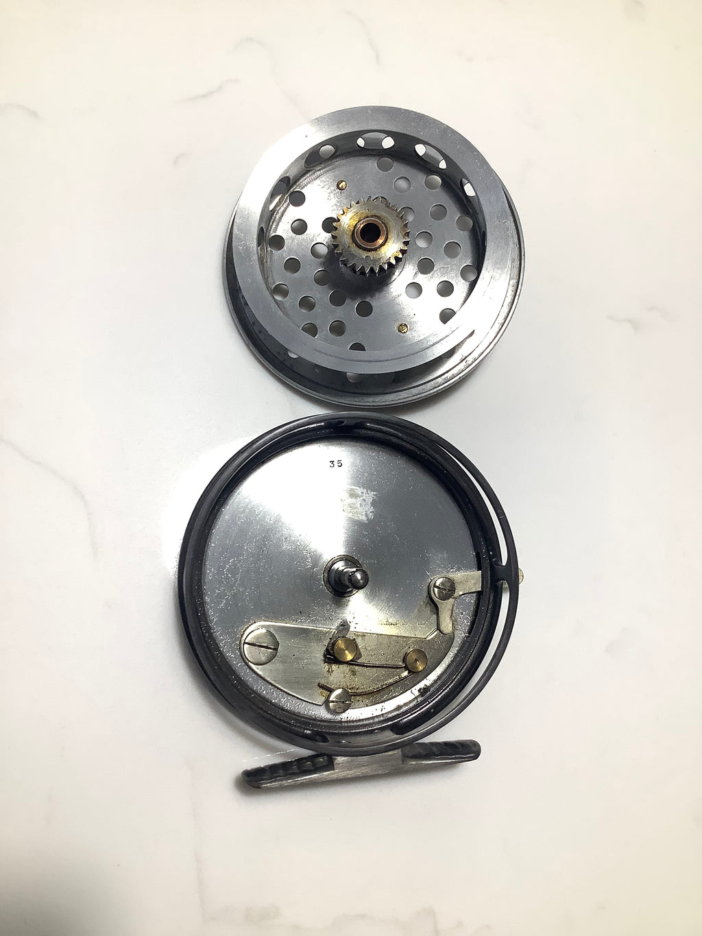 Antique Hardy Bros 3 1/2” Eureka Centrepin