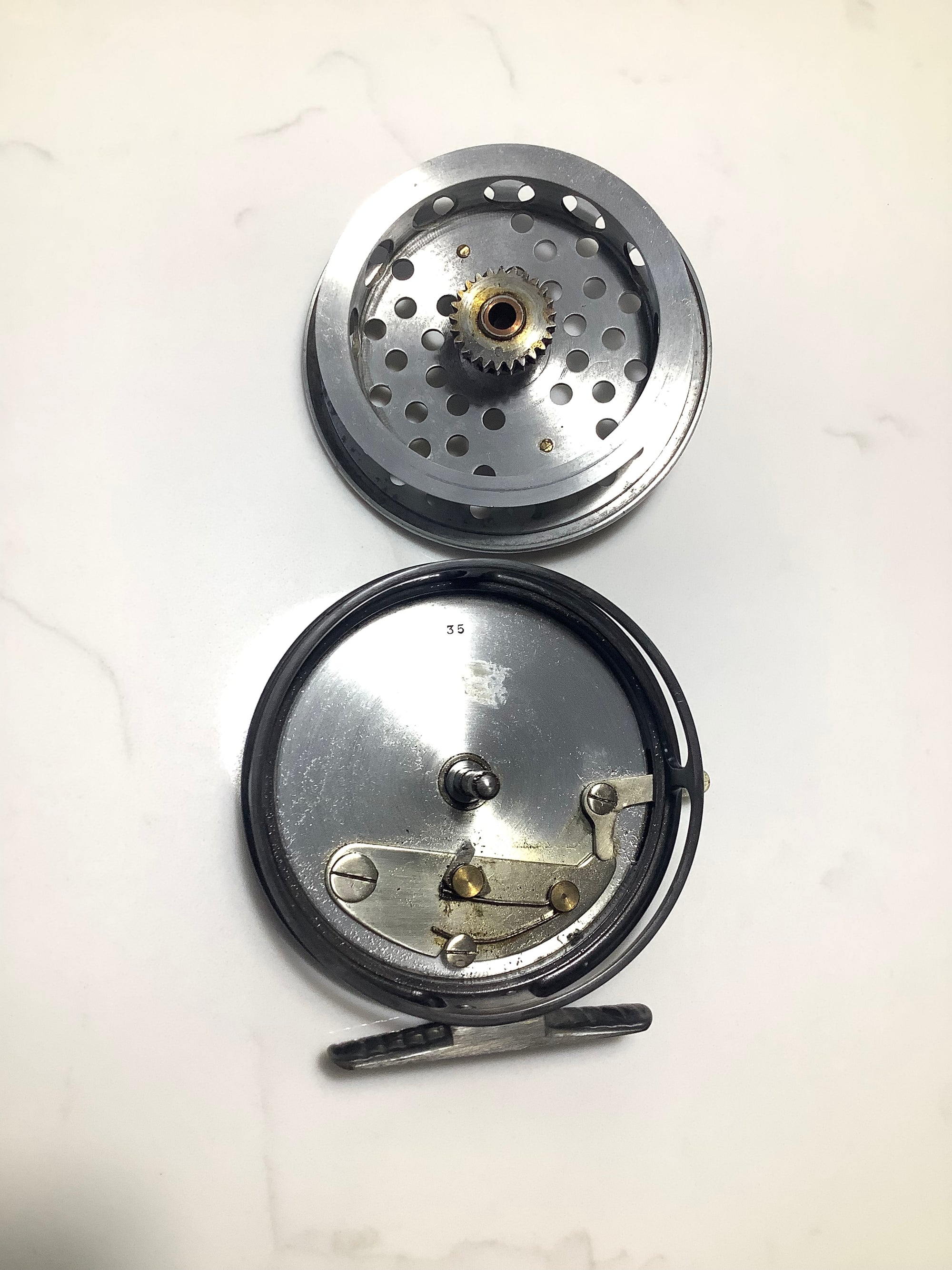 Antique Hardy Bros 3 1/2” Eureka Centrepin