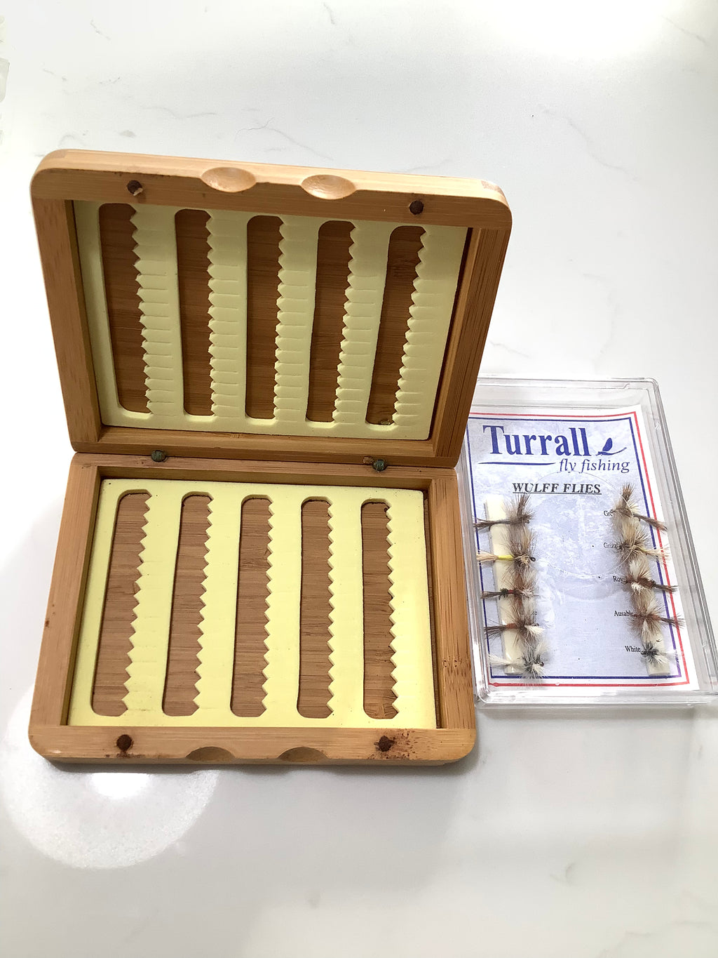 TURRALL Fly Box with Selection of NEW WULFF Flies