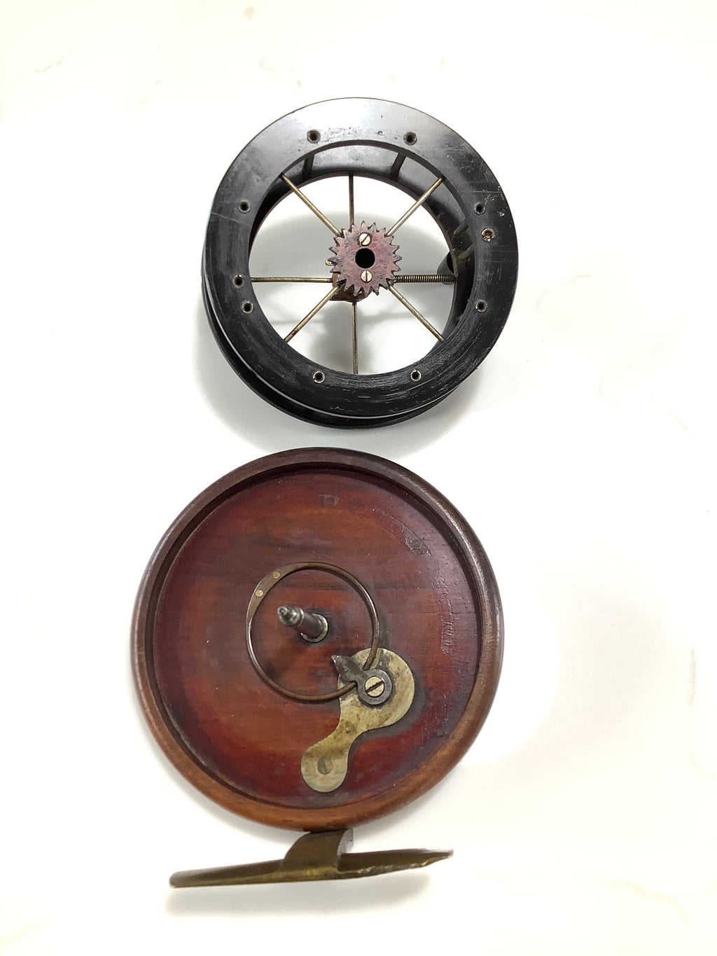 Very Rare Allcocks Four Spoke Coxon Aerial Centrepin