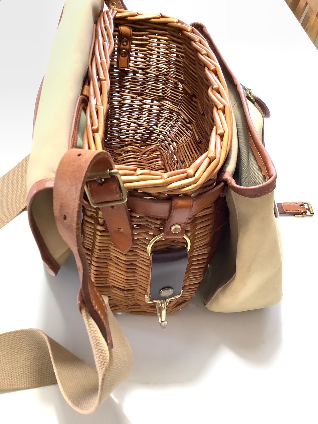 BRADY CONWAY Fisherman’s Traditional Bag/Creel