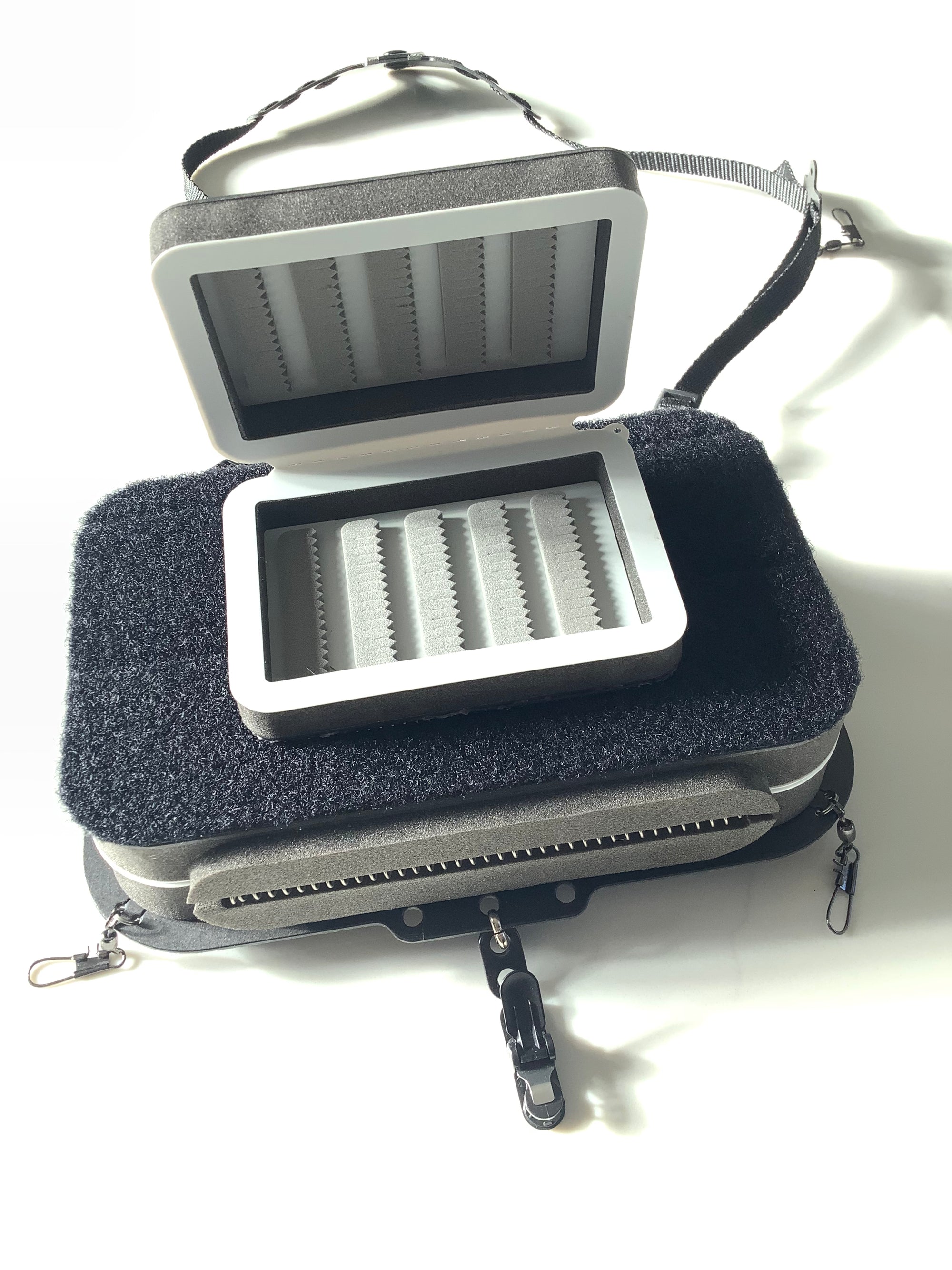 Large C&F DESIGN Fly Fishing Chest Pack
