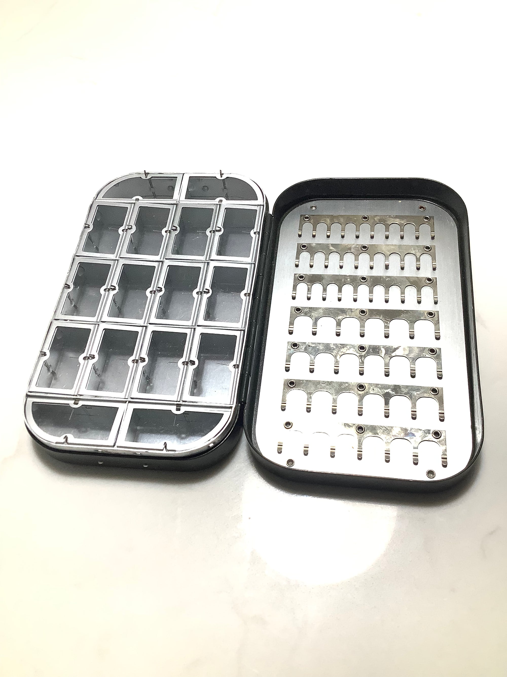 C.F.ORVIS SUPERFINE Wheatley Fly Box