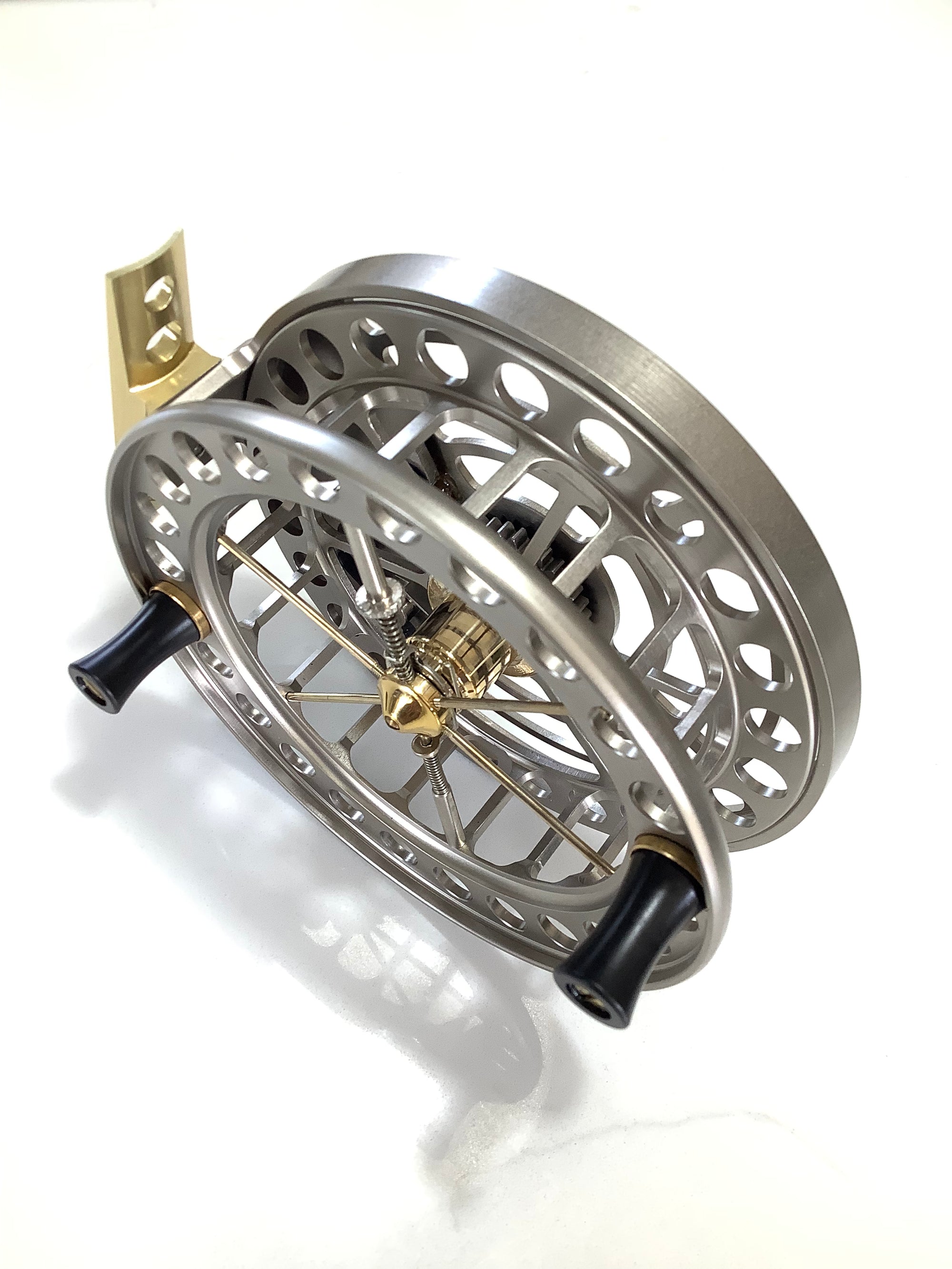 NEW J.W .Young SUPER LIGHTWEIGHT Centrepin