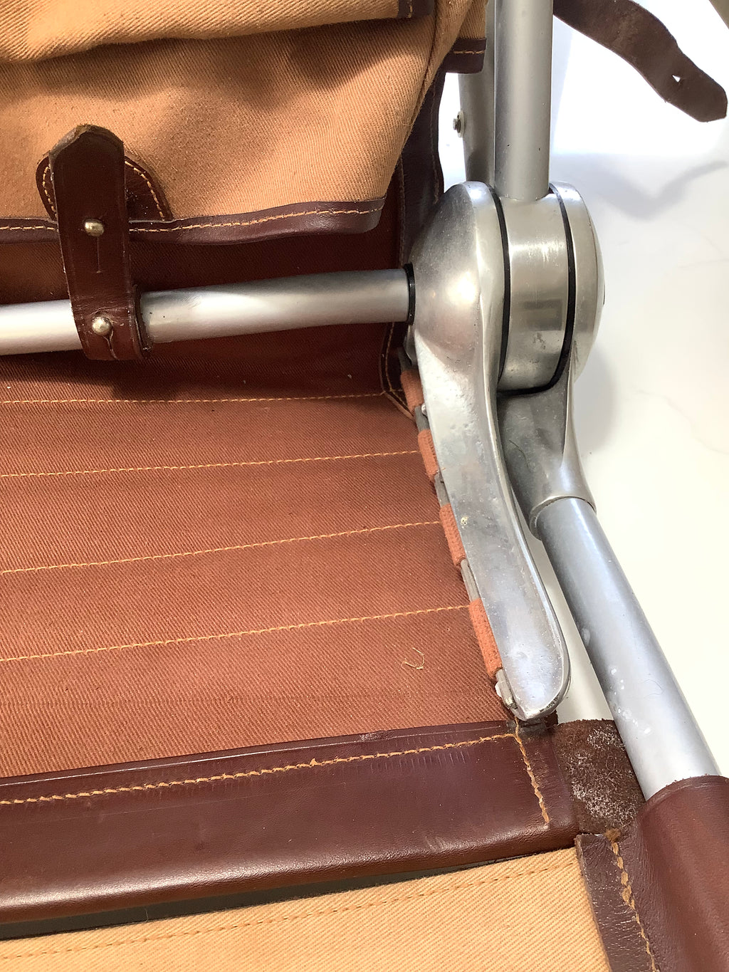 Ultra Rare Land Rover “ Holy Grail” Collectors Carry Seat by Royal DAVID LINLEY