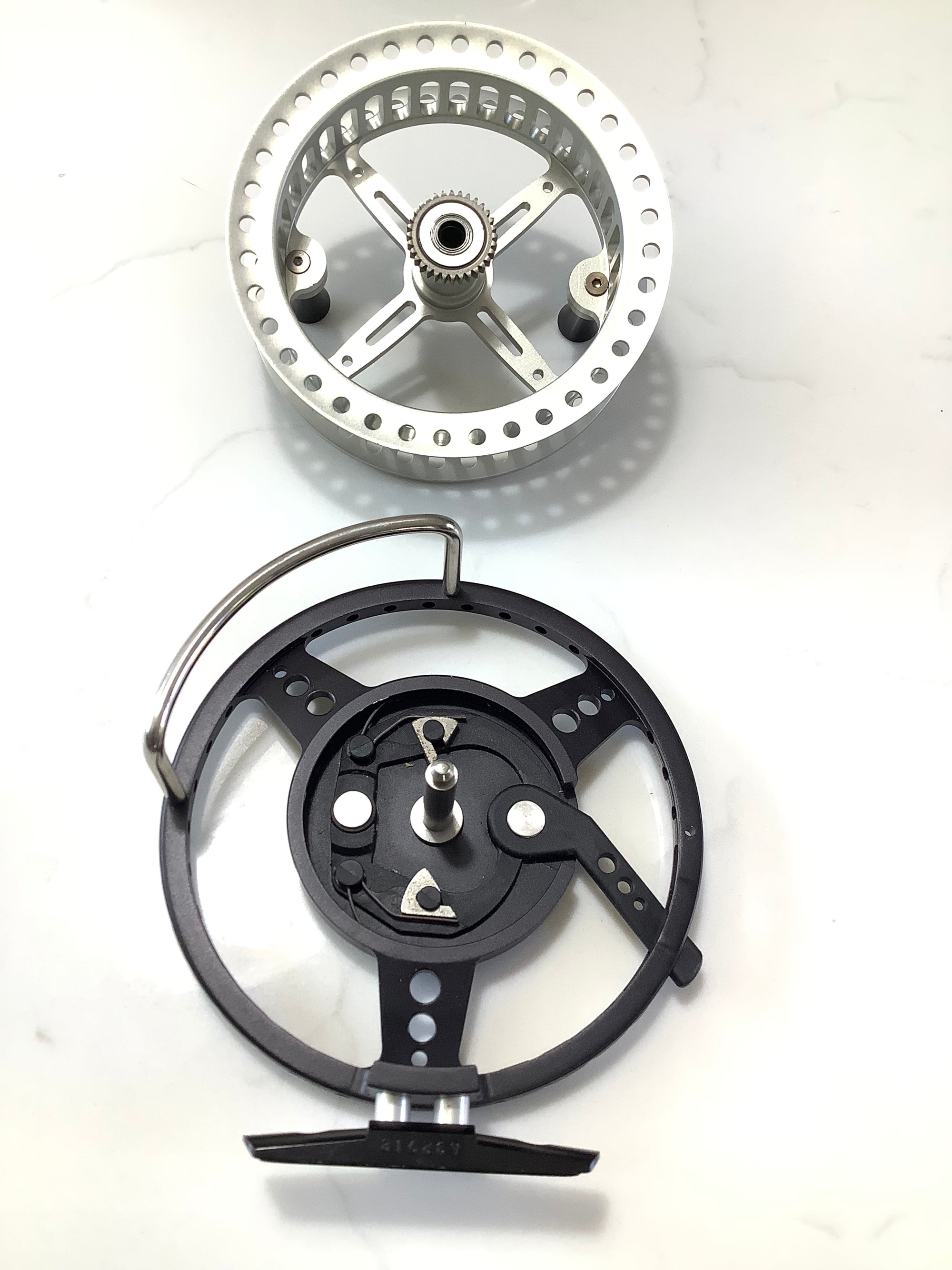 Hardy Bros Latest Design CONQUEST Centrepin