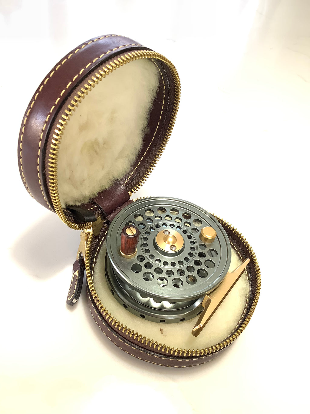 ORVIS 150th Anniversary Limited Edition DISC CFO Fly Reel.