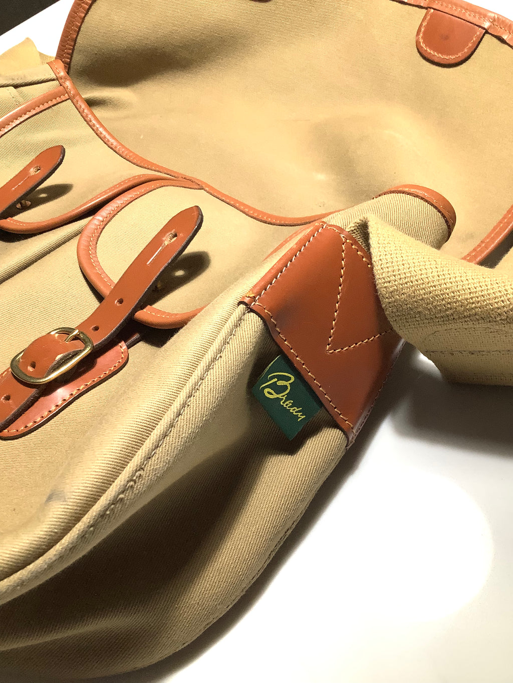 BRADY Large Aeriel Trout Fishers Bag