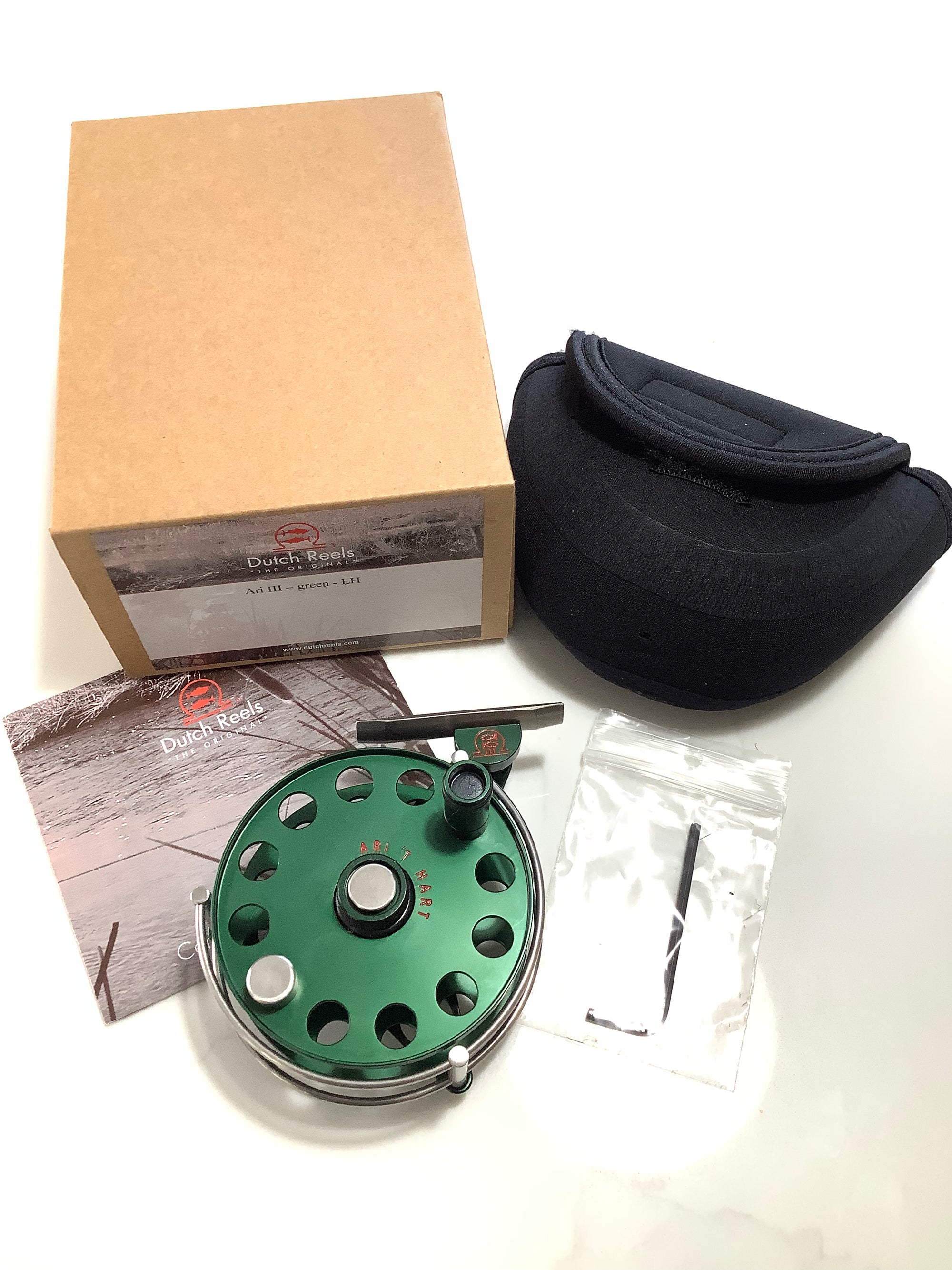 Rare Green version NEW Boxed ARI T HART III Fly Reel