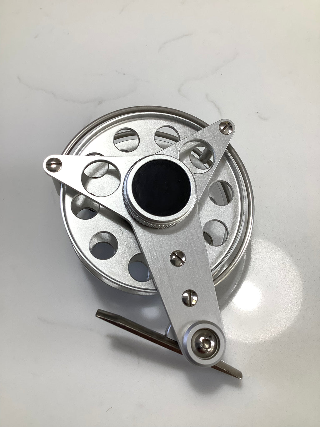 New ARI T HART II SILVER Fly Reel.