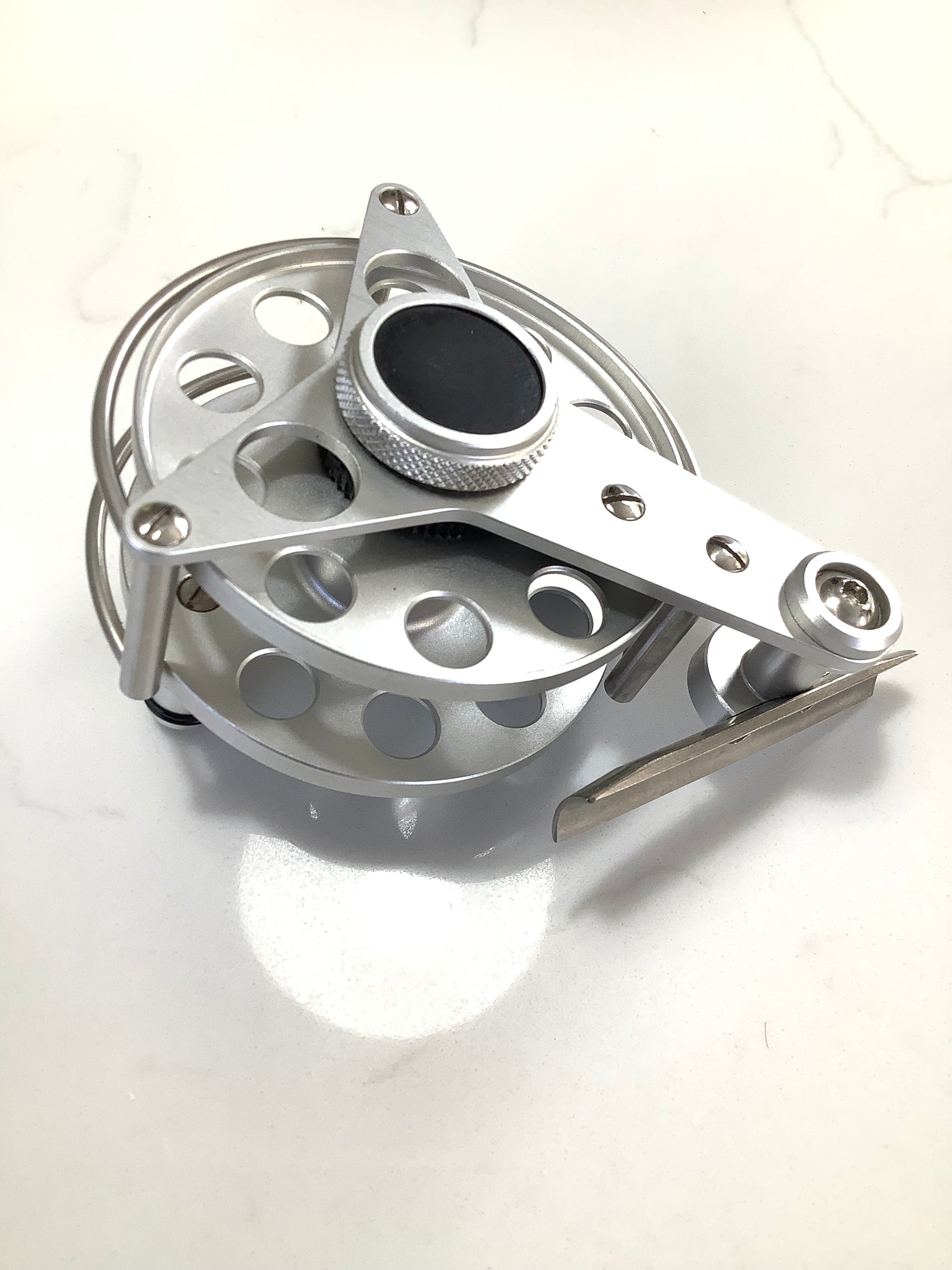 New ARI T HART II SILVER Fly Reel.