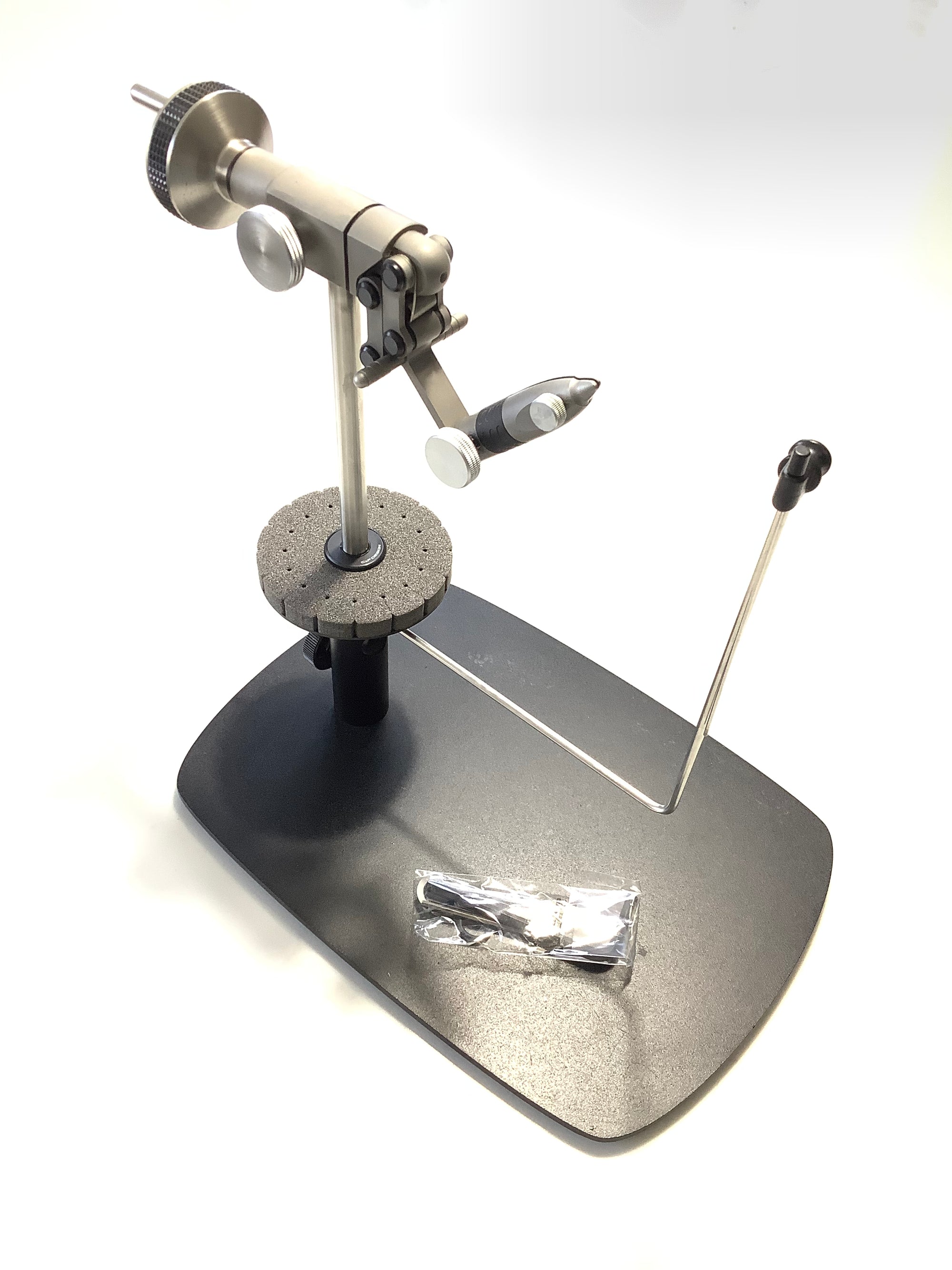C&F DESIGN “ REFERENCE” CFT-9000 Fly Tying Vice