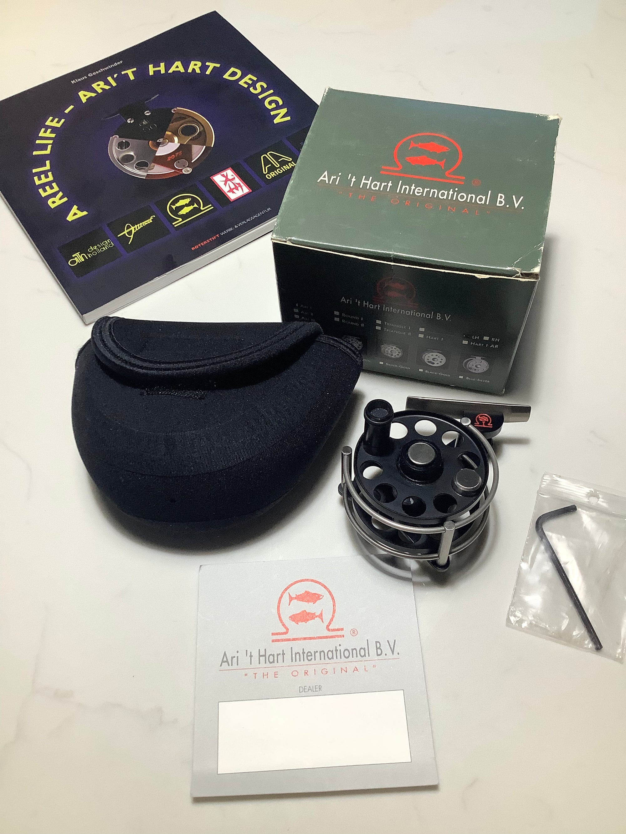 RARE All BLACK Smallest Size Ari T Hart I BOXED UNUSED
