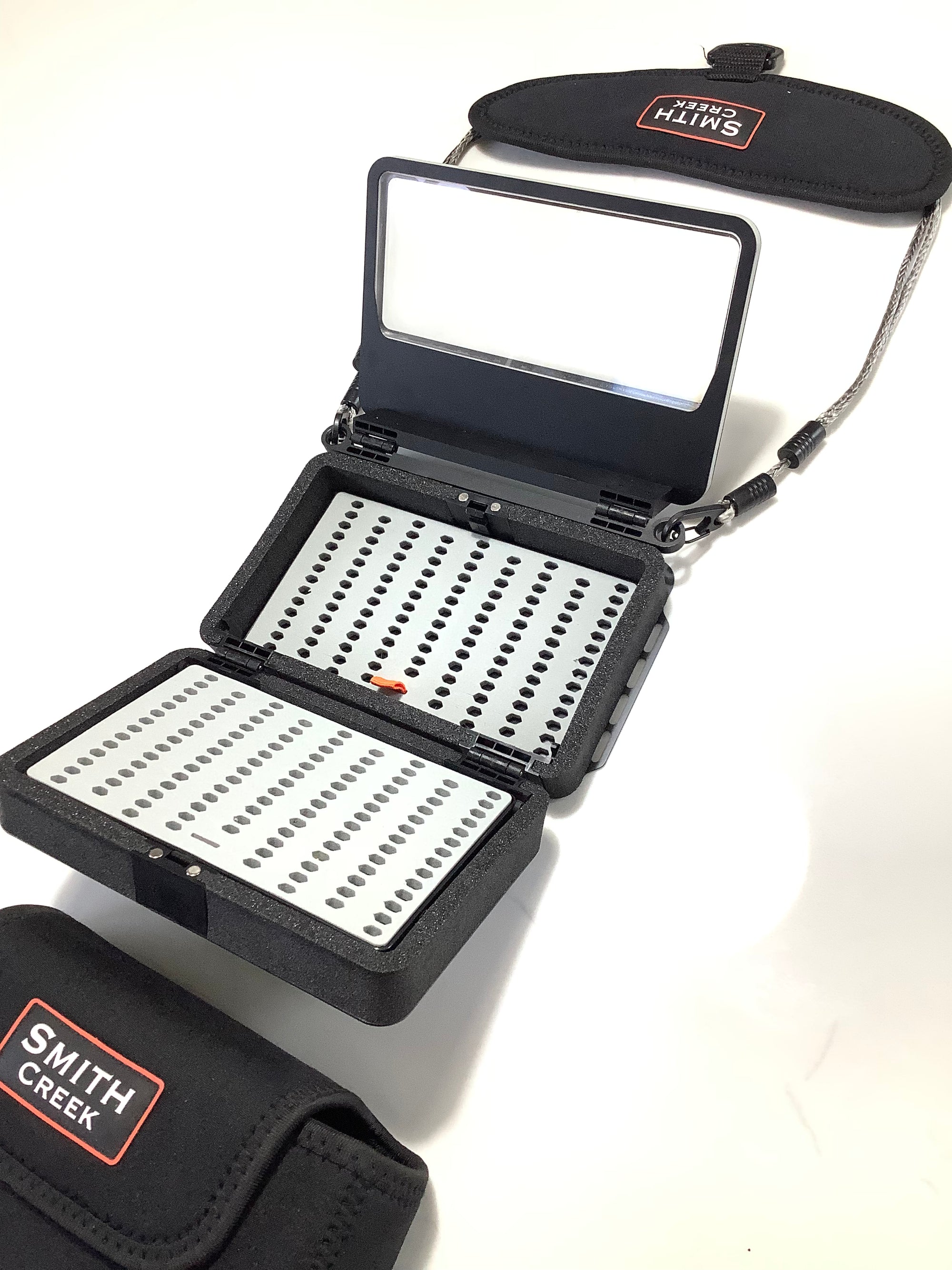 New SMITH CREEK Fly Holder with Flyvue.